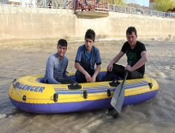 Oltu çayı'nda rafting denemesi